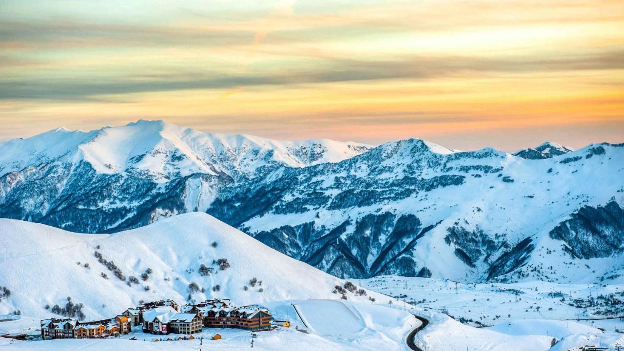 New Gudauri Redco Twins-Premium Mountain Apartment Close The Gondola Lift Eksteriør billede