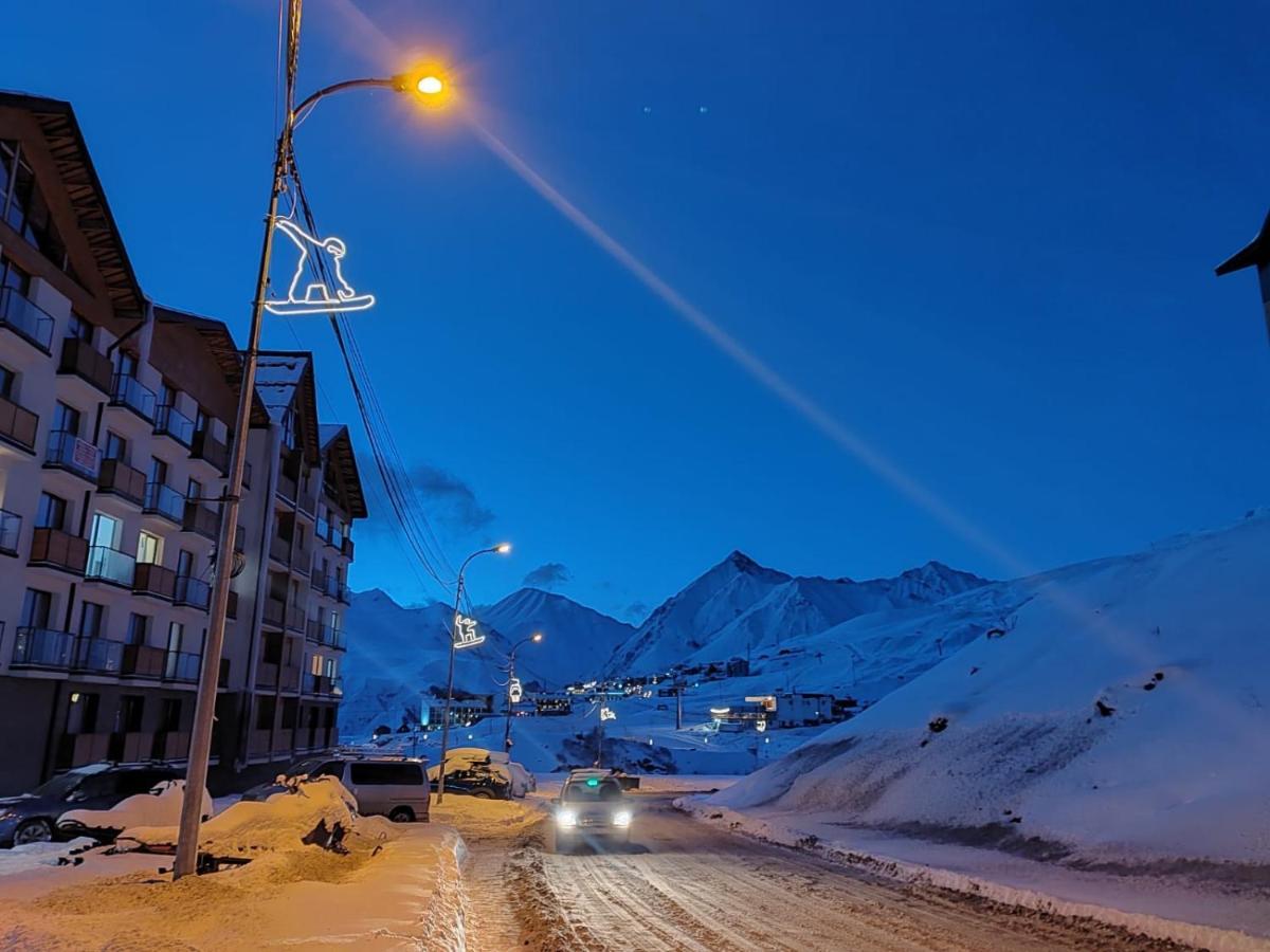 New Gudauri Redco Twins-Premium Mountain Apartment Close The Gondola Lift Eksteriør billede