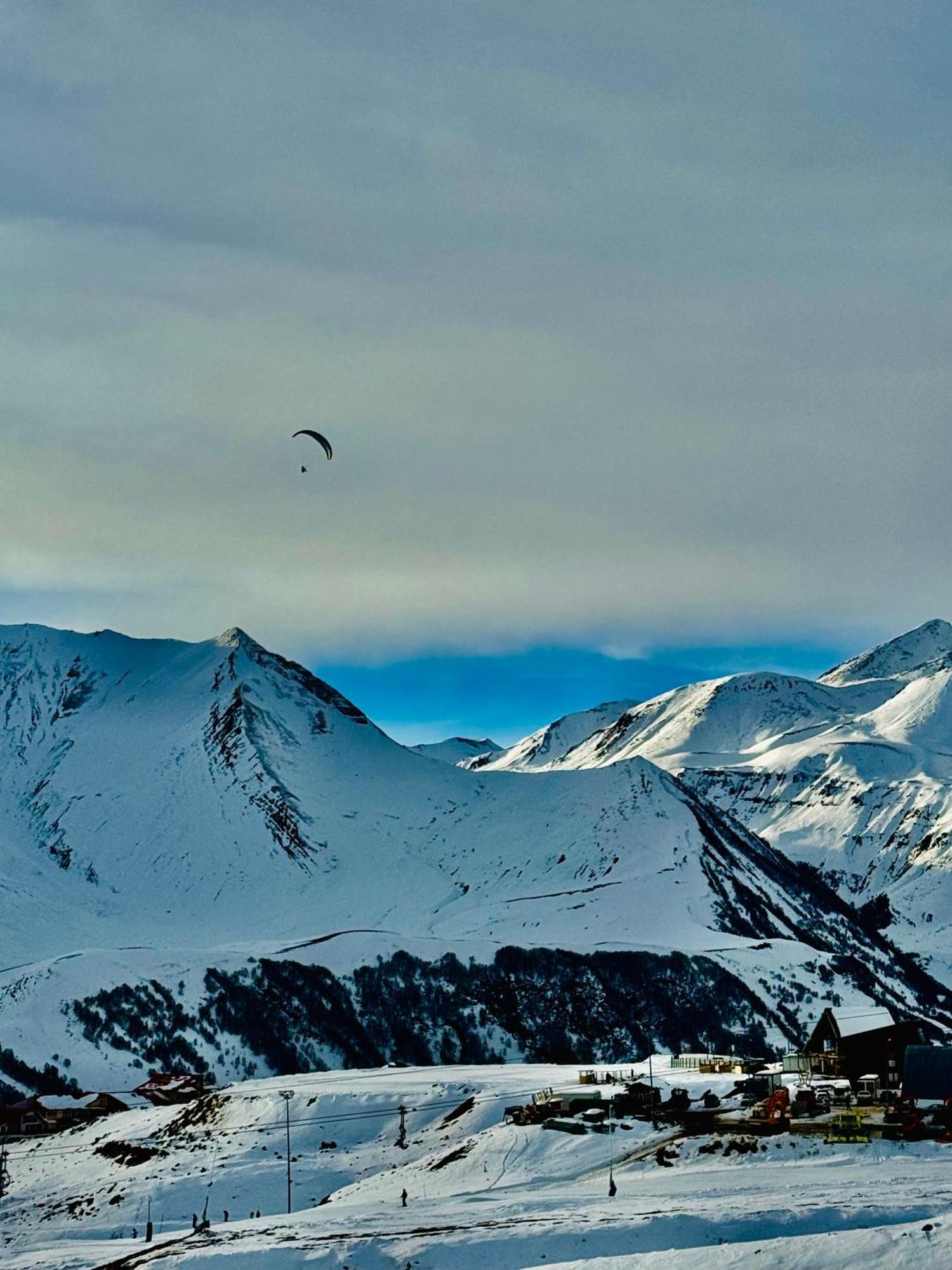 New Gudauri Redco Twins-Premium Mountain Apartment Close The Gondola Lift Eksteriør billede